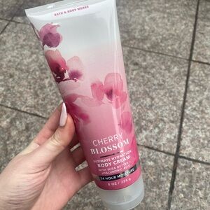Bath & Body Works Cherry Blossom Pink Body Cream